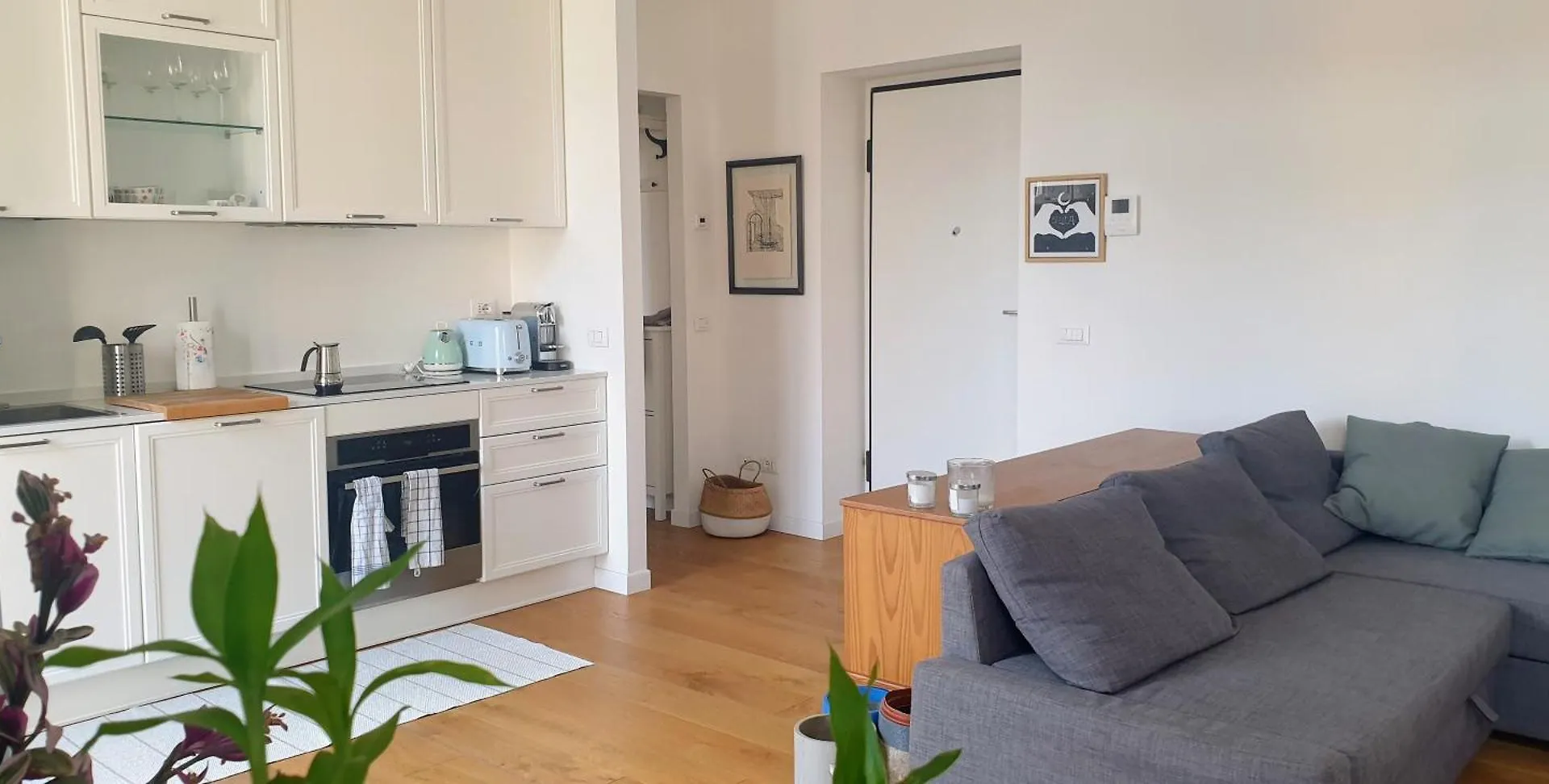 Milano Isola - Bright 2-Room Apartment With Balcony Italien